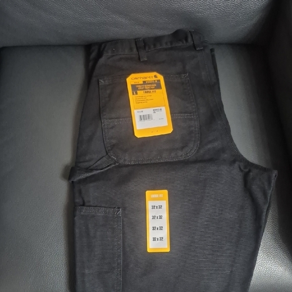 Carhartt Washed Duck Utility Pants in Black - Picture 6 of 6